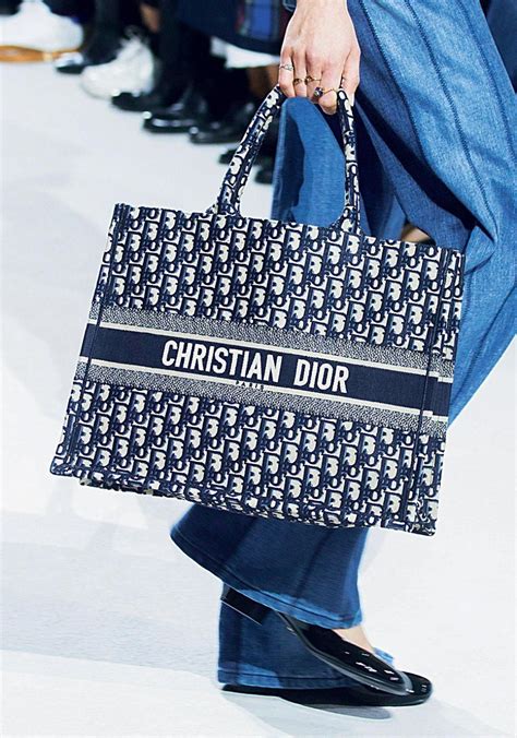 sac dior caba|christian dior cabas.